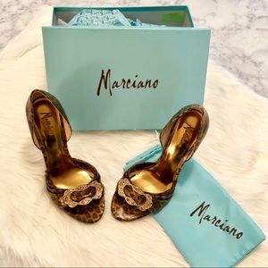 M A R C I A N O : “PM Tessa” Peep-toe Heels